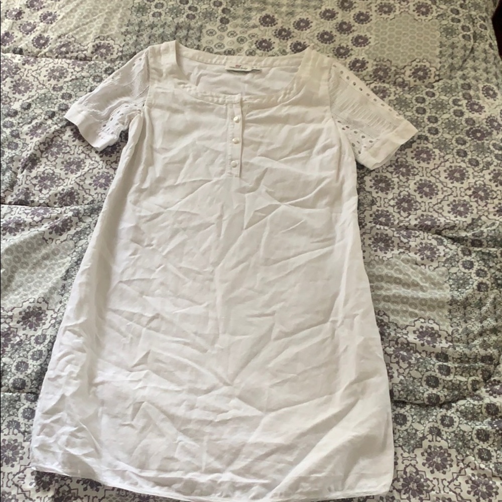 Size 2 White Vineyard Vines dress